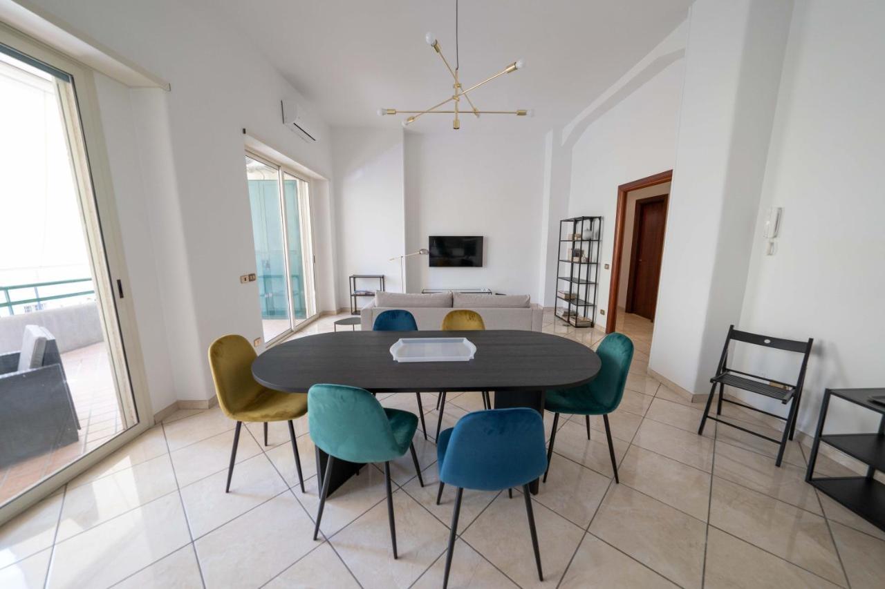 Chiaia Apartment San Pasquale By Dimorra Napoli Bagian luar foto