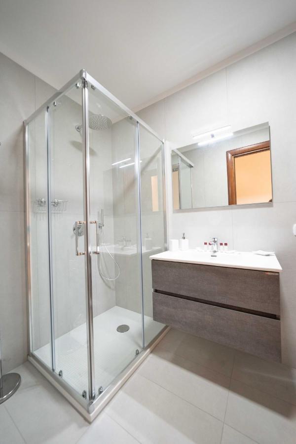 Chiaia Apartment San Pasquale By Dimorra Napoli Bagian luar foto
