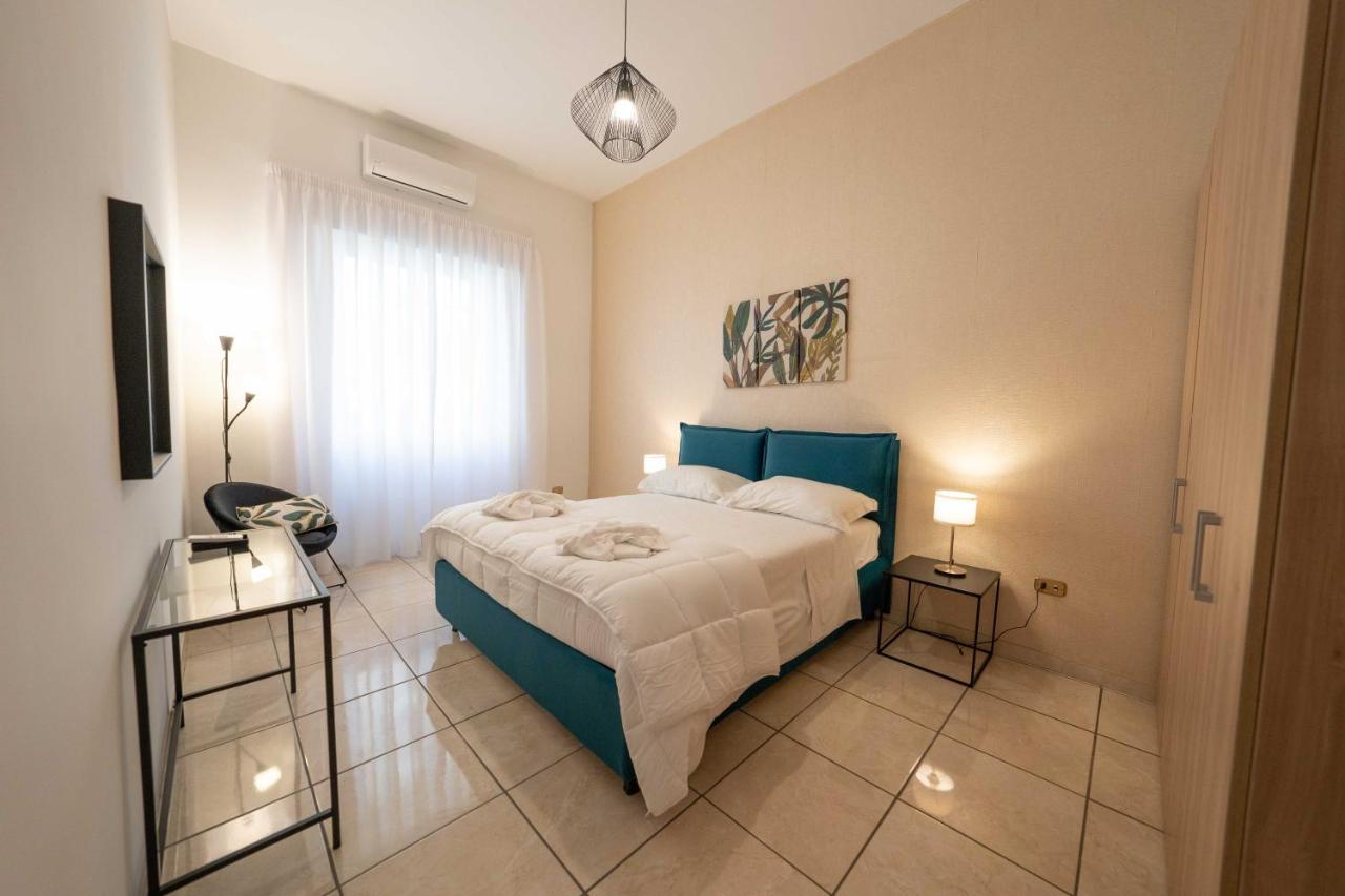 Chiaia Apartment San Pasquale By Dimorra Napoli Bagian luar foto